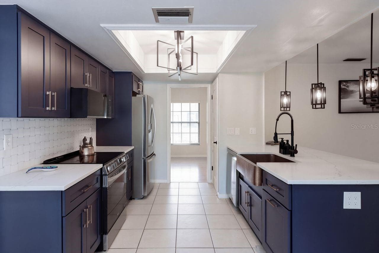 Single Family Residence at 128 LAGOON RD, WINTER HAVEN, photo 10 of 24