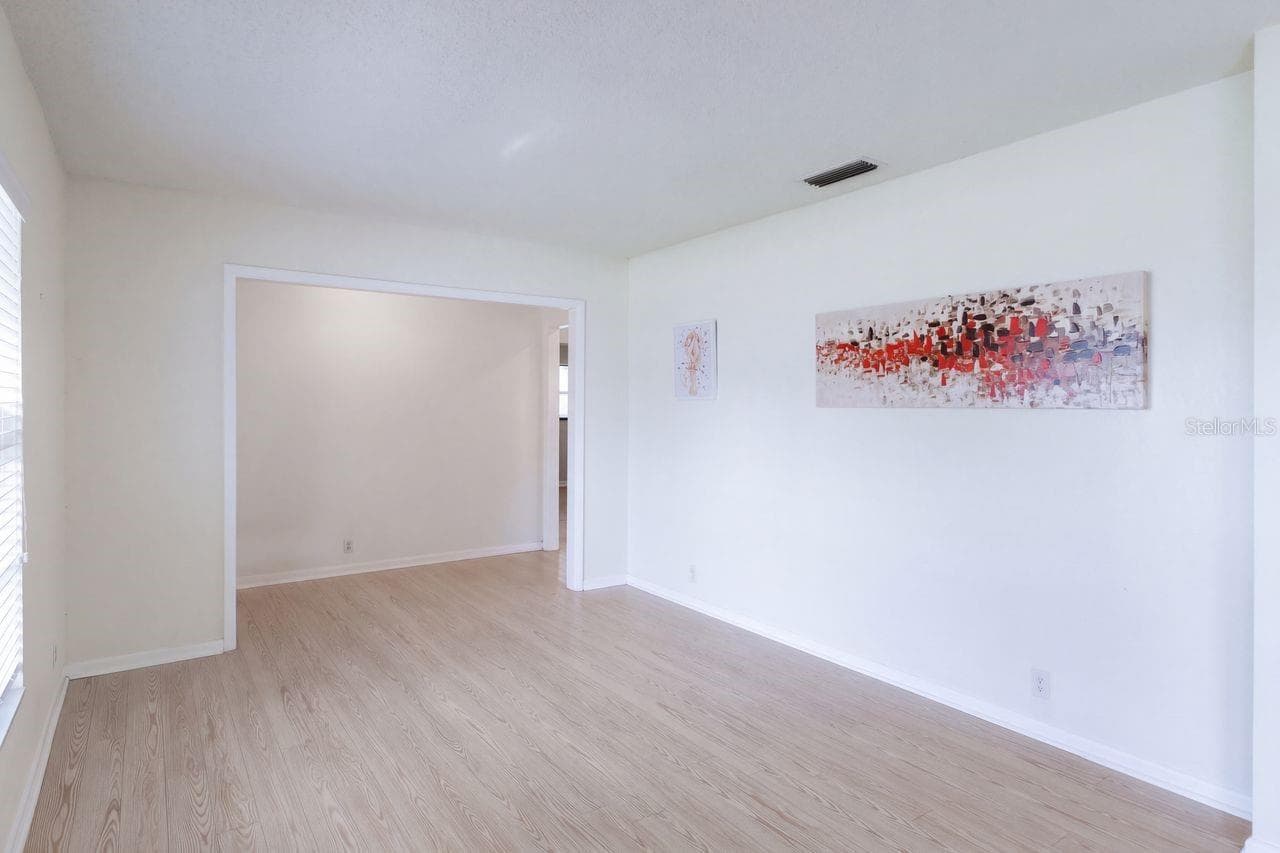 Livingroom - 128 LAGOON RD, WINTER HAVEN