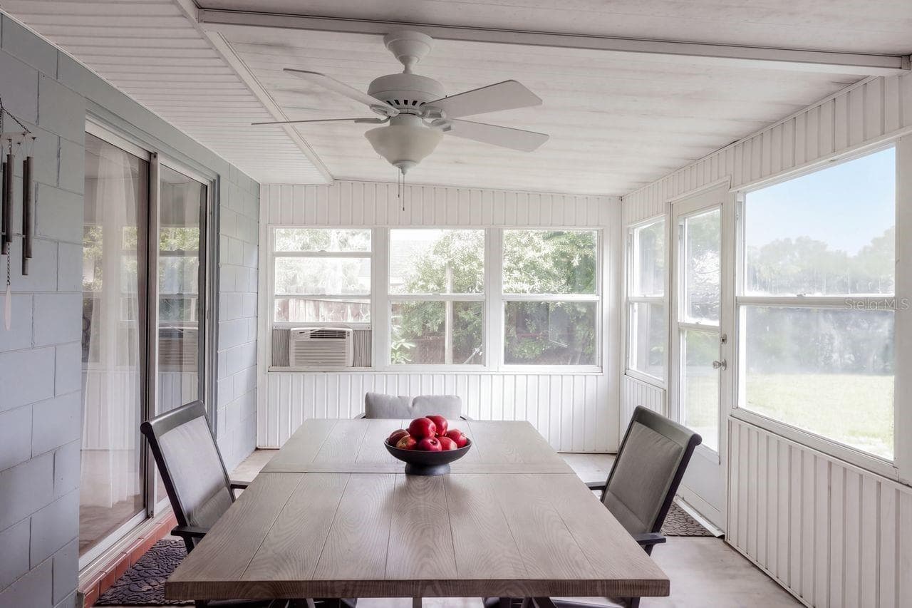 Single Family Residence at 128 LAGOON RD, WINTER HAVEN, photo 20 of 24
