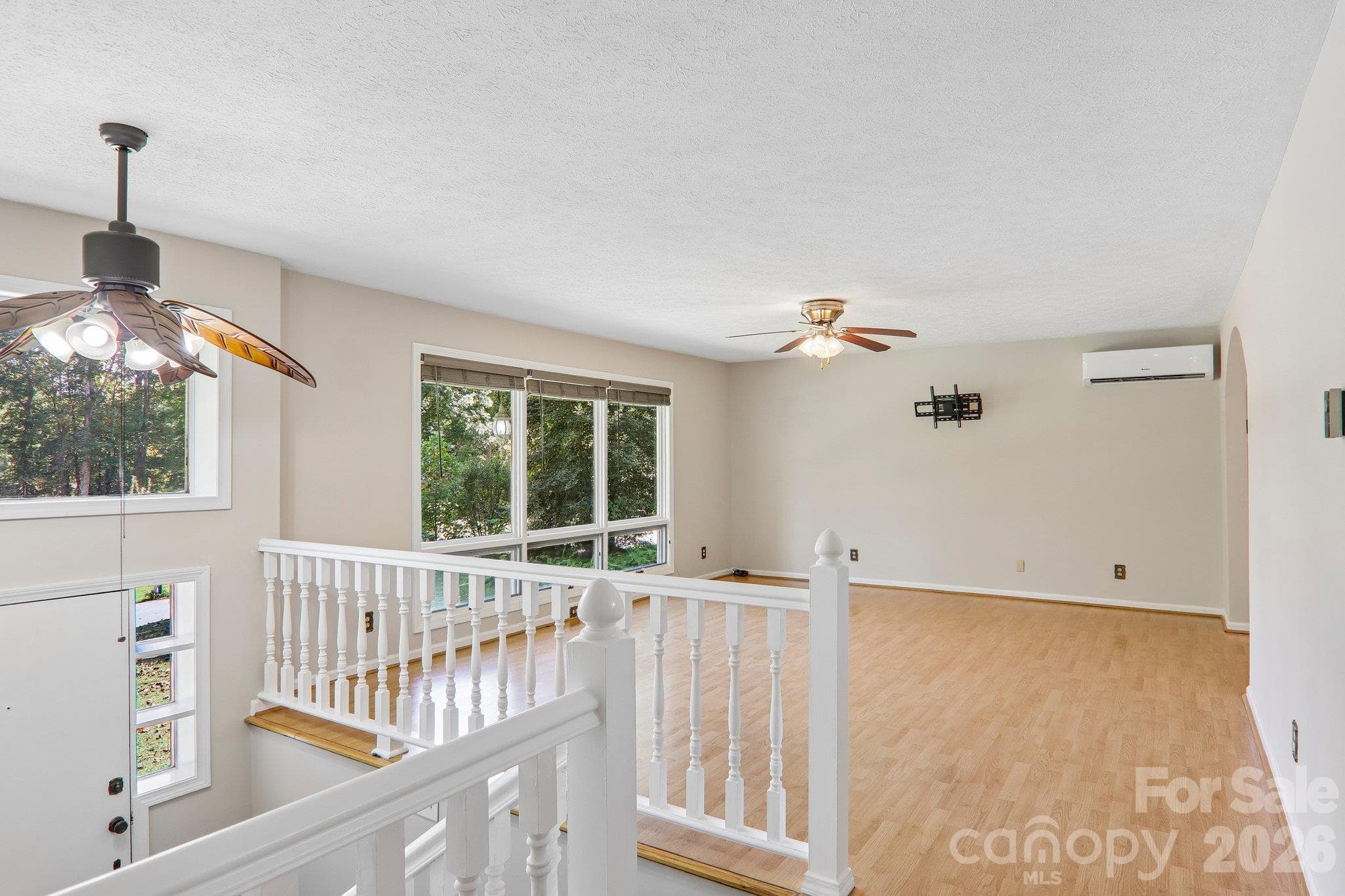 Single Family Residence at 122 W Laurel Lane, Etowah, photo 13 of 48