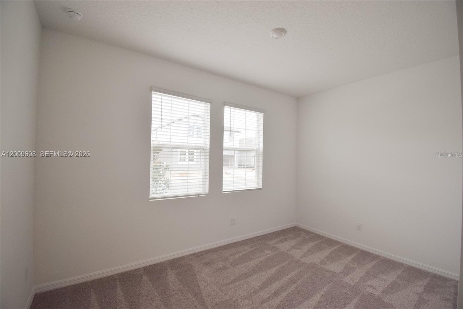 Bright Secondary Bedroom - 2370 LANCASHIRE ST, DAVENPORT