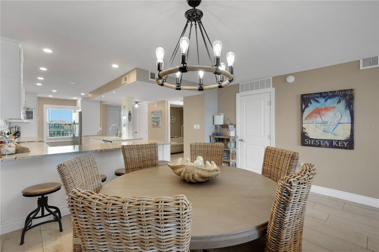 Condominium at 420 BEACH RD #507, SARASOTA, photo 15 of 38