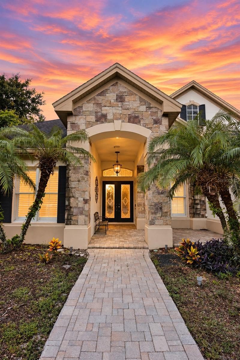 Single Family Residence at 918 SHOALS LANDING DR, BRANDON, photo 4 of 59