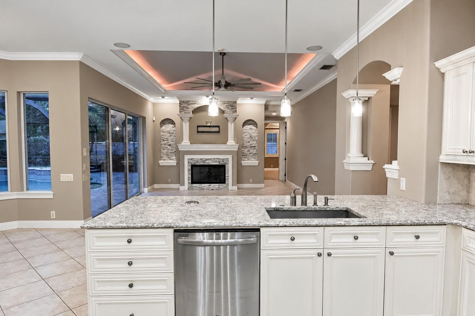 Single Family Residence at 918 SHOALS LANDING DR, BRANDON, photo 22 of 59