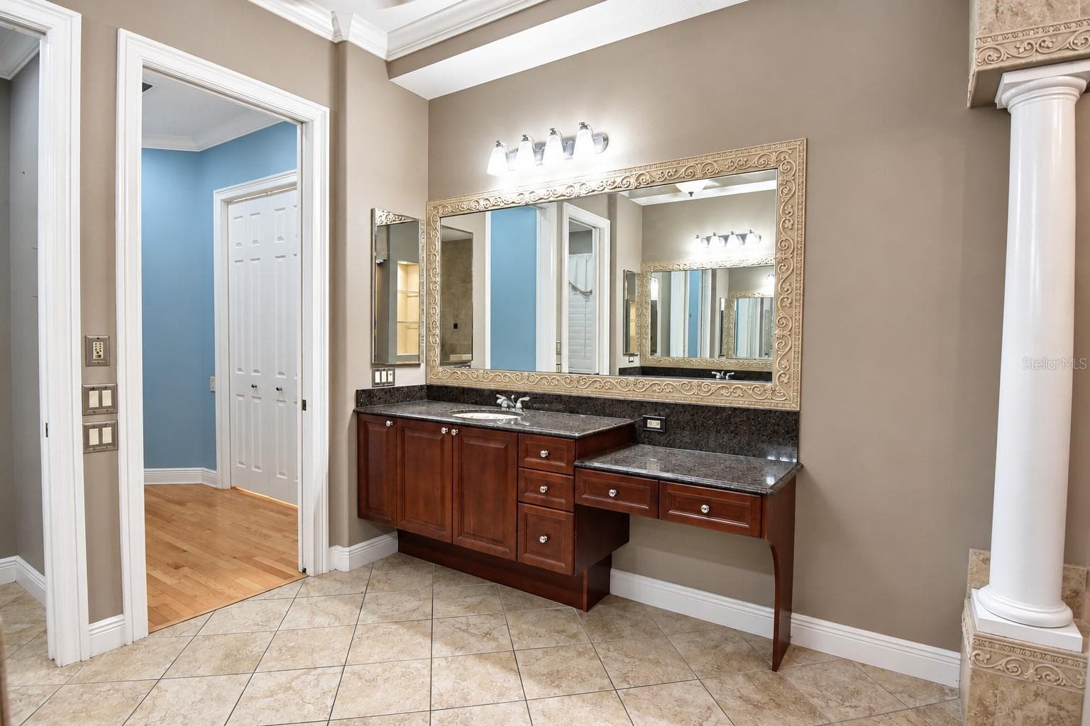Single Family Residence at 918 SHOALS LANDING DR, BRANDON, photo 37 of 59