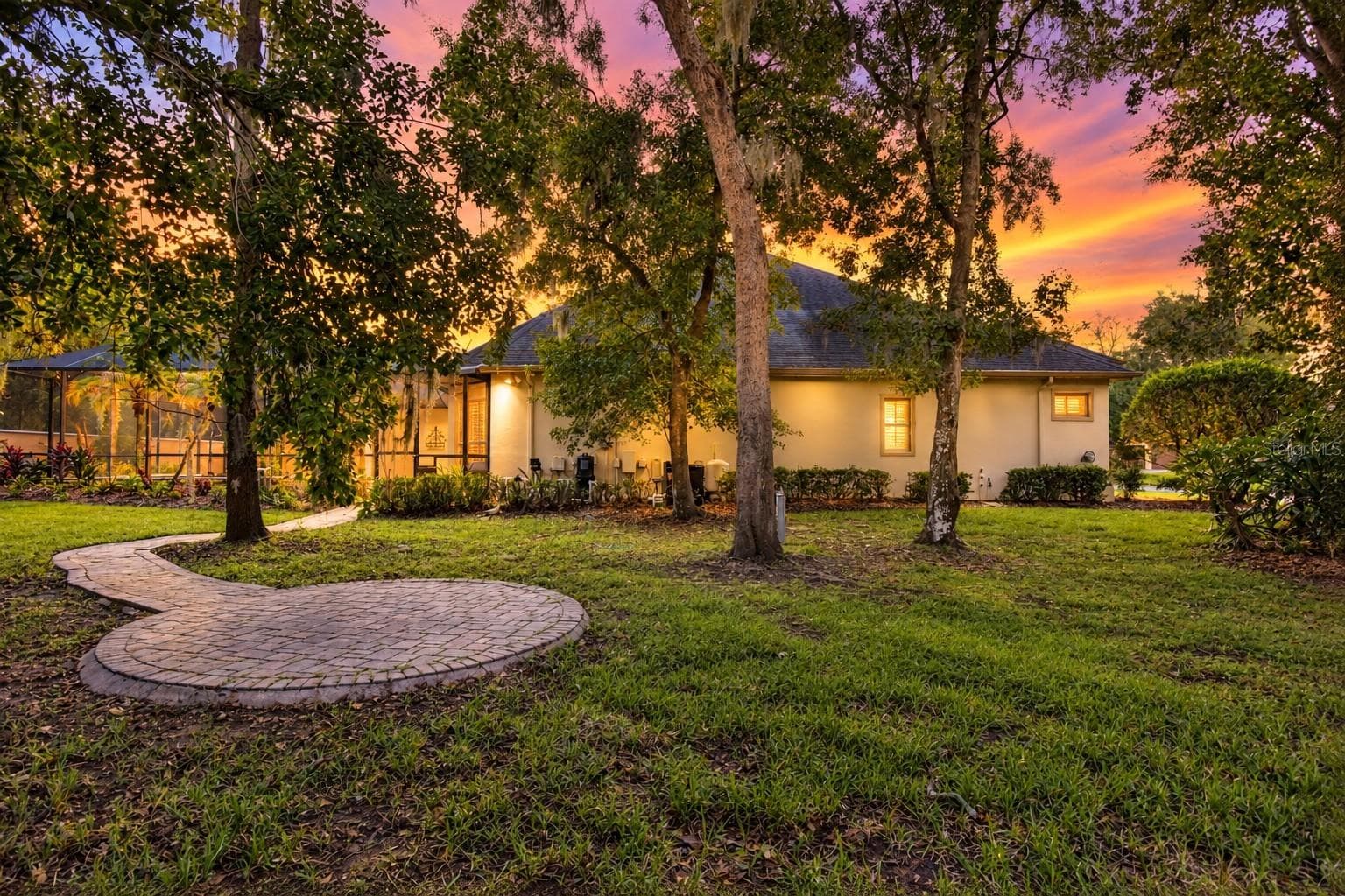 Single Family Residence at 918 SHOALS LANDING DR, BRANDON, photo 51 of 59