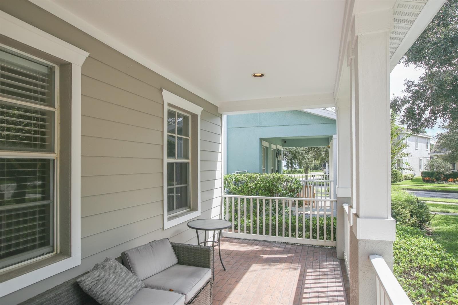 Single Family Residence at 16244 BRIDGEWALK DR, LITHIA, photo 4 of 35