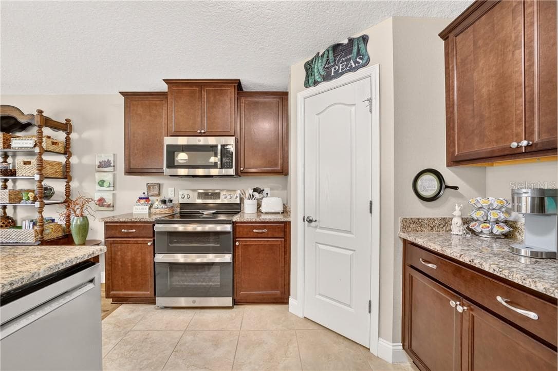 Single Family Residence at 3464 N Vonnegut PT, BEVERLYHILLS FL 34465, Beverly Hills, photo 25 of 58