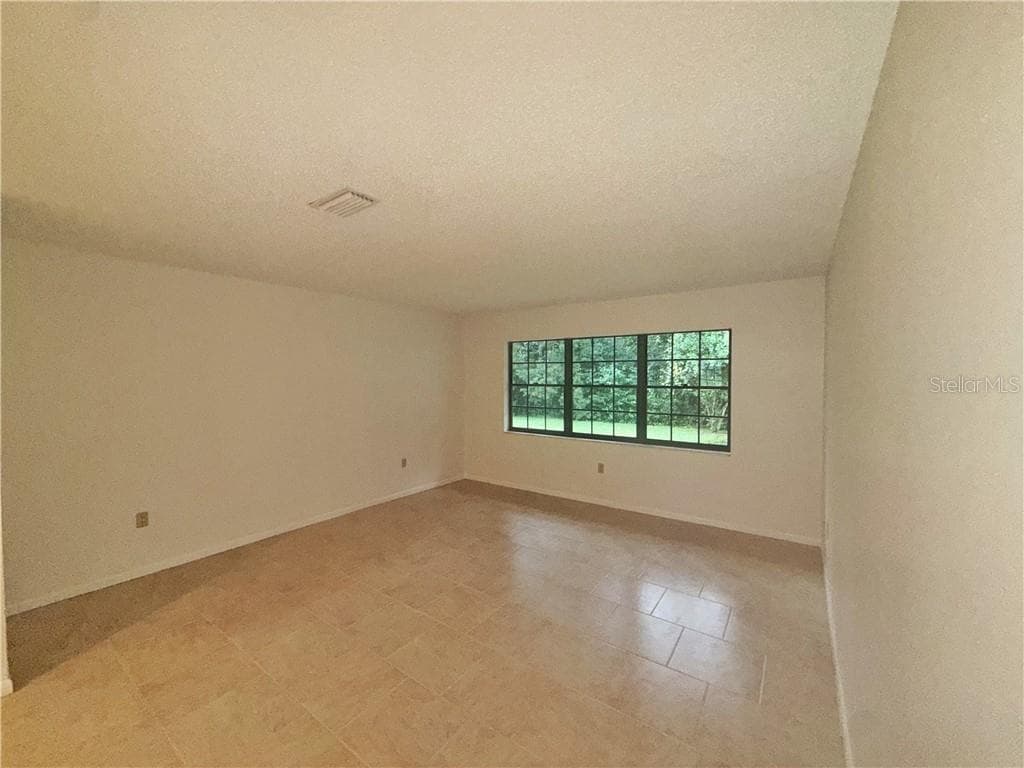 Single Family Residence at 17 Sycamore CIR, HOMOSASSA FL 34446, Homosassa, photo 8 of 45