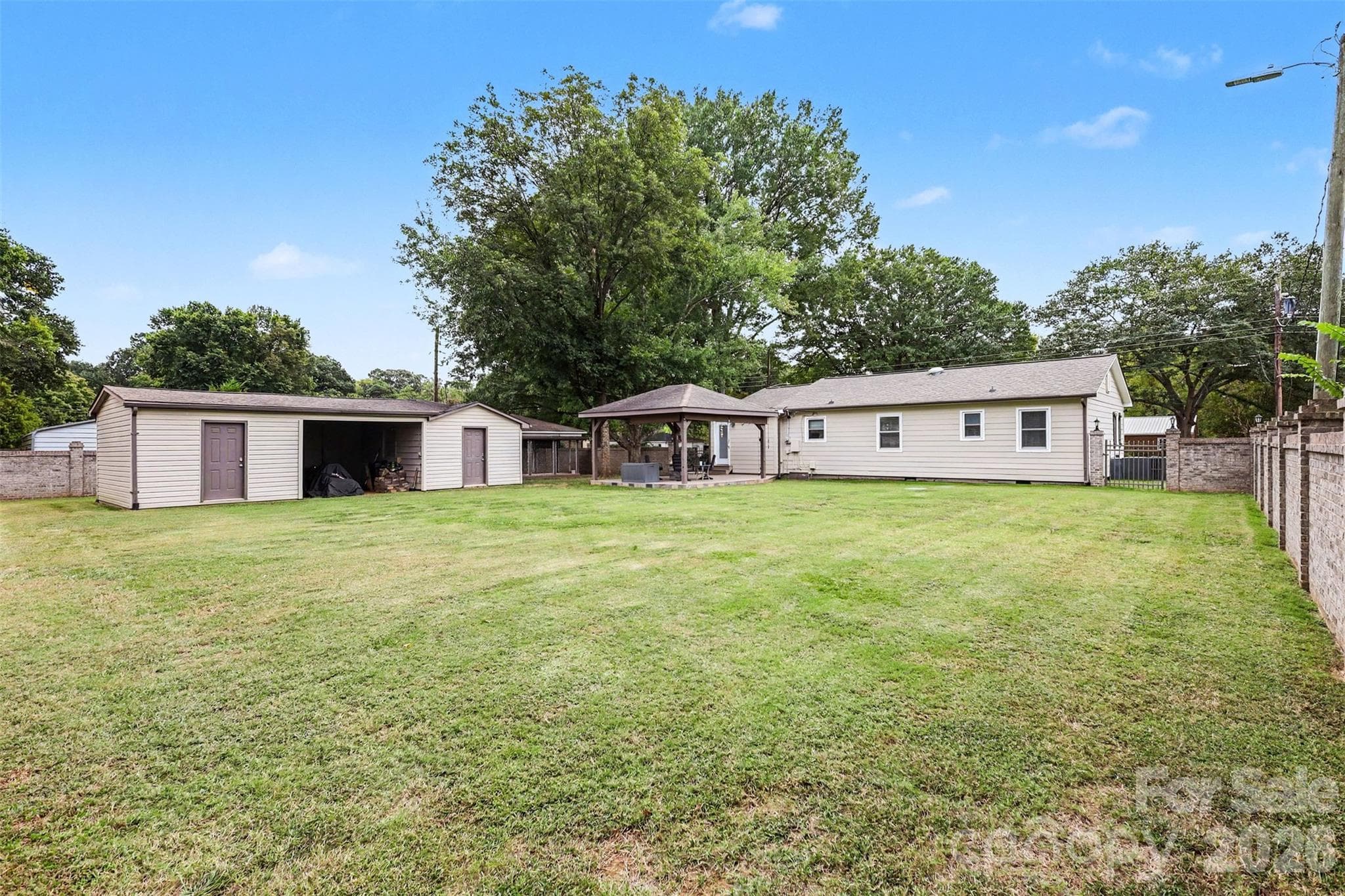 Storage Outbuildingin Excellent Condition - 9202 Elgin Drive, Charlotte