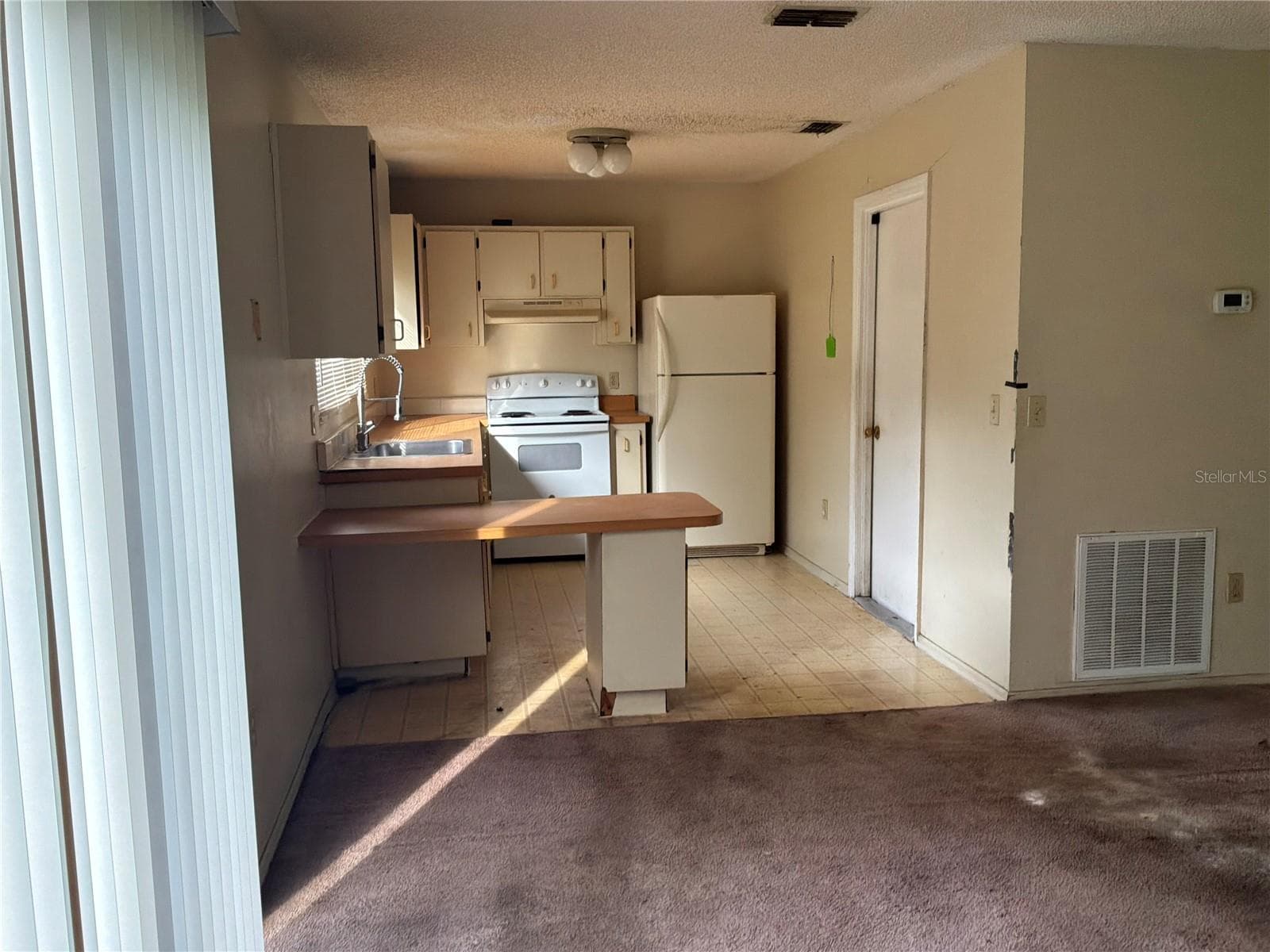 Single Family Residence at 26 WATER TRAK, OCALA, photo 5 of 21