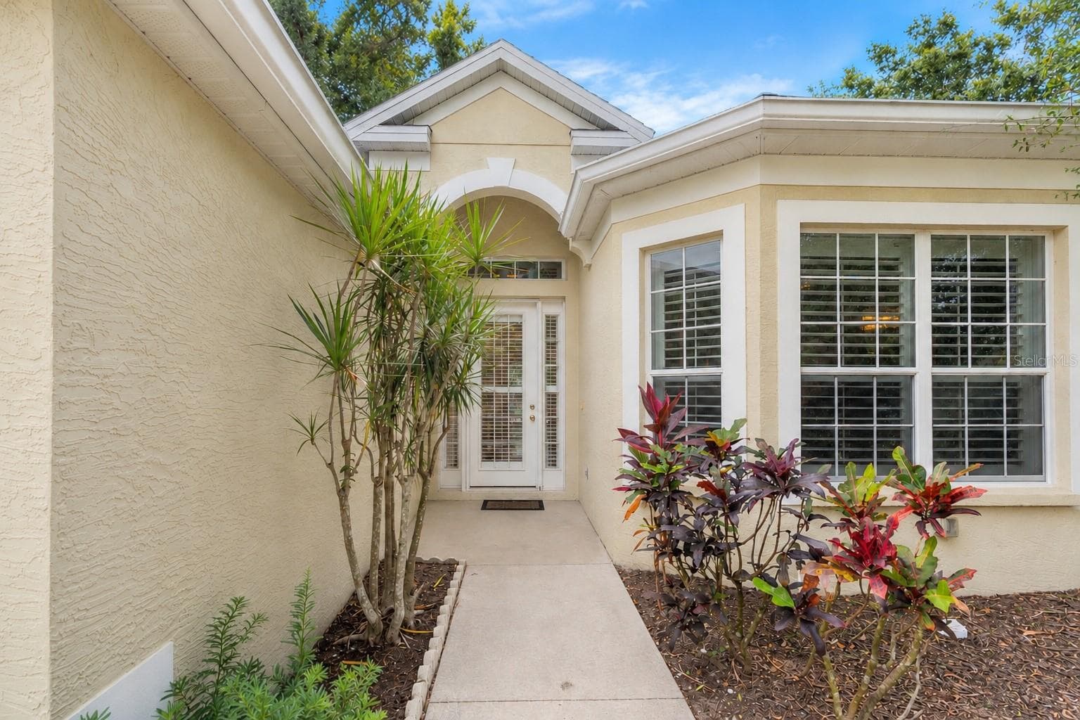 Single Family Residence at 192 TALL TREES CT, SARASOTA, photo 2 of 45