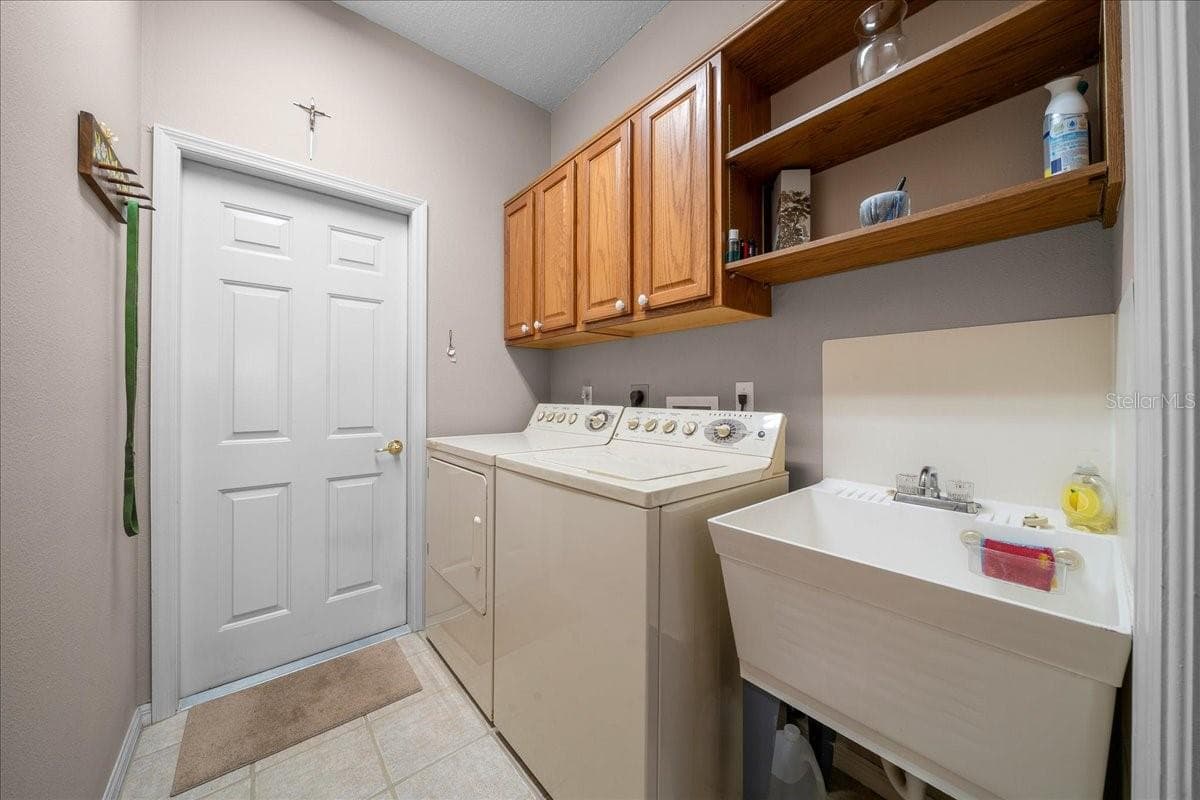 Single Family Residence at 9312 SW 93RD CIR, OCALA, photo 38 of 96