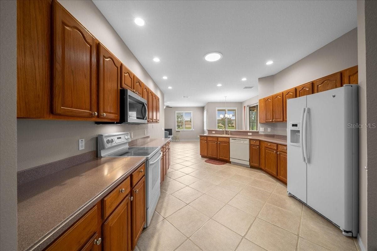 Single Family Residence at 9312 SW 93RD CIR, OCALA, photo 46 of 96