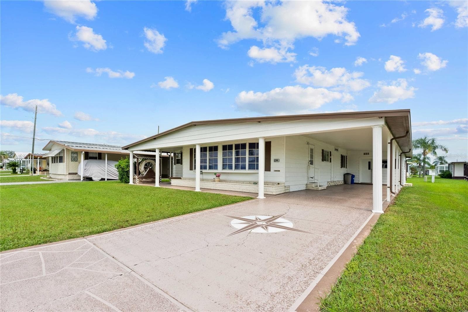 Many updates in this home. - 5244 JO ST, ZEPHYRHILLS