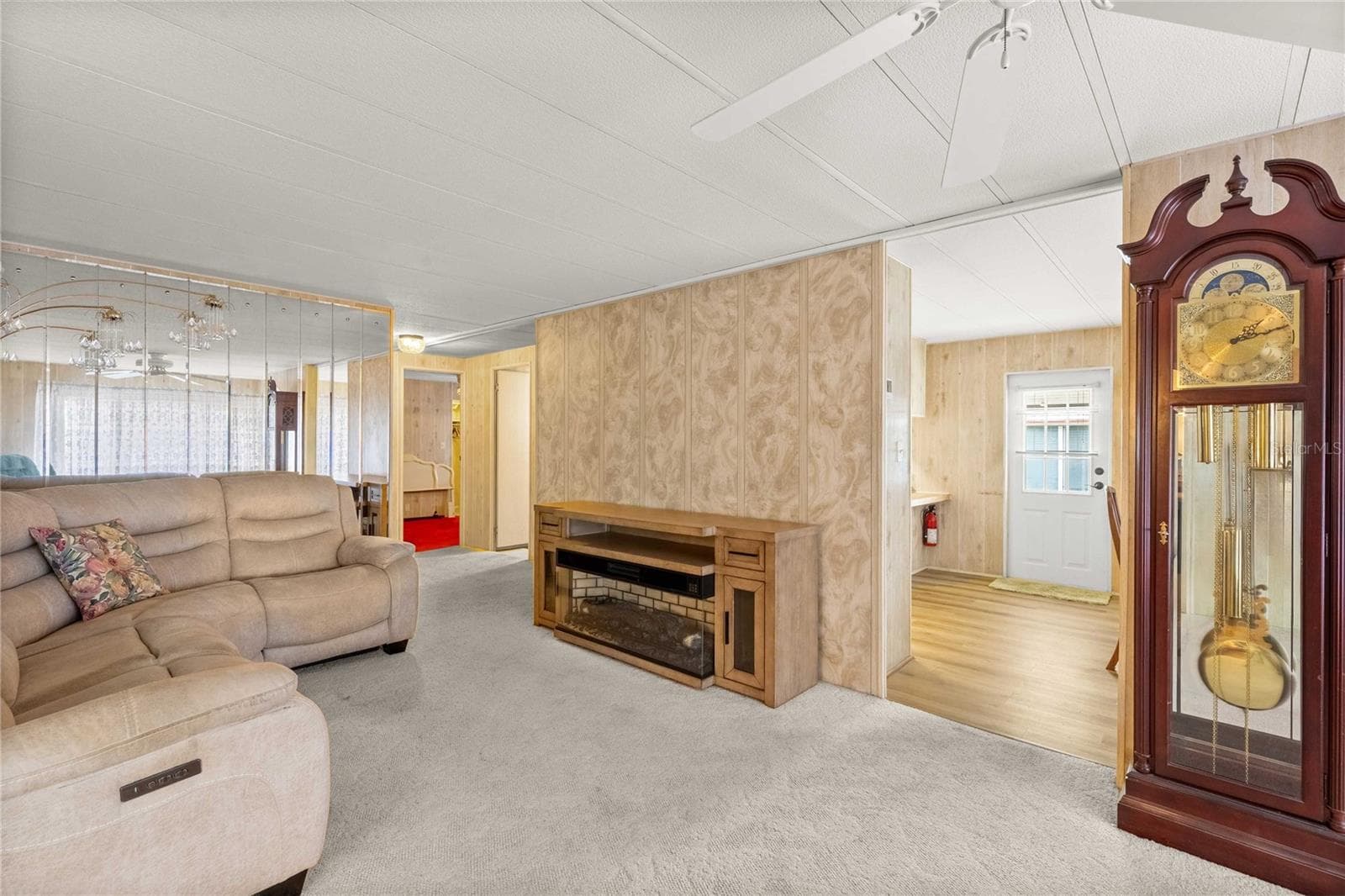 Manufactured Home at 5244 JO ST, ZEPHYRHILLS, photo 12 of 63