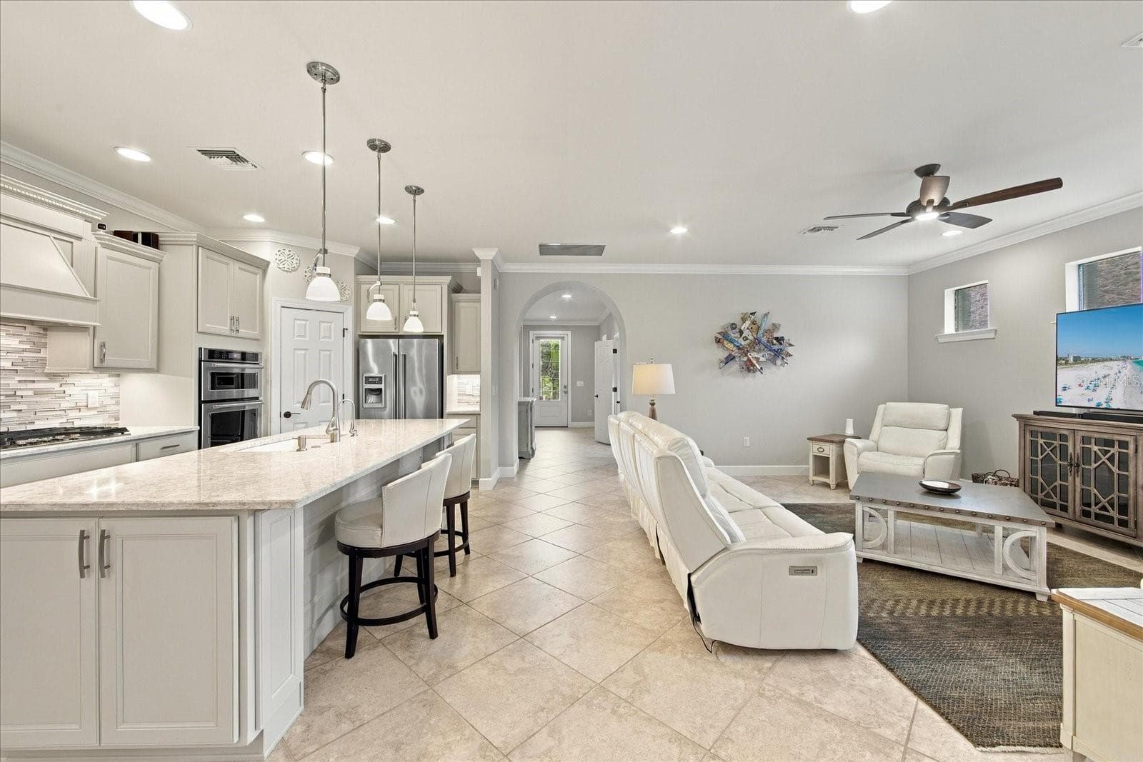 Single Family Residence at 17218 SEAFORD WAY, LAKEWOOD RANCH, photo 11 of 98