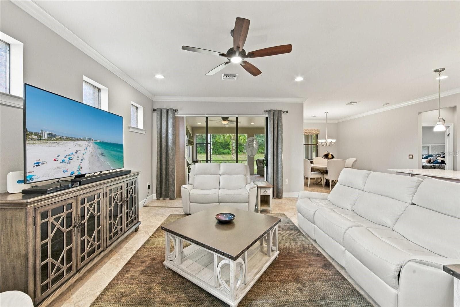 Single Family Residence at 17218 SEAFORD WAY, LAKEWOOD RANCH, photo 19 of 98