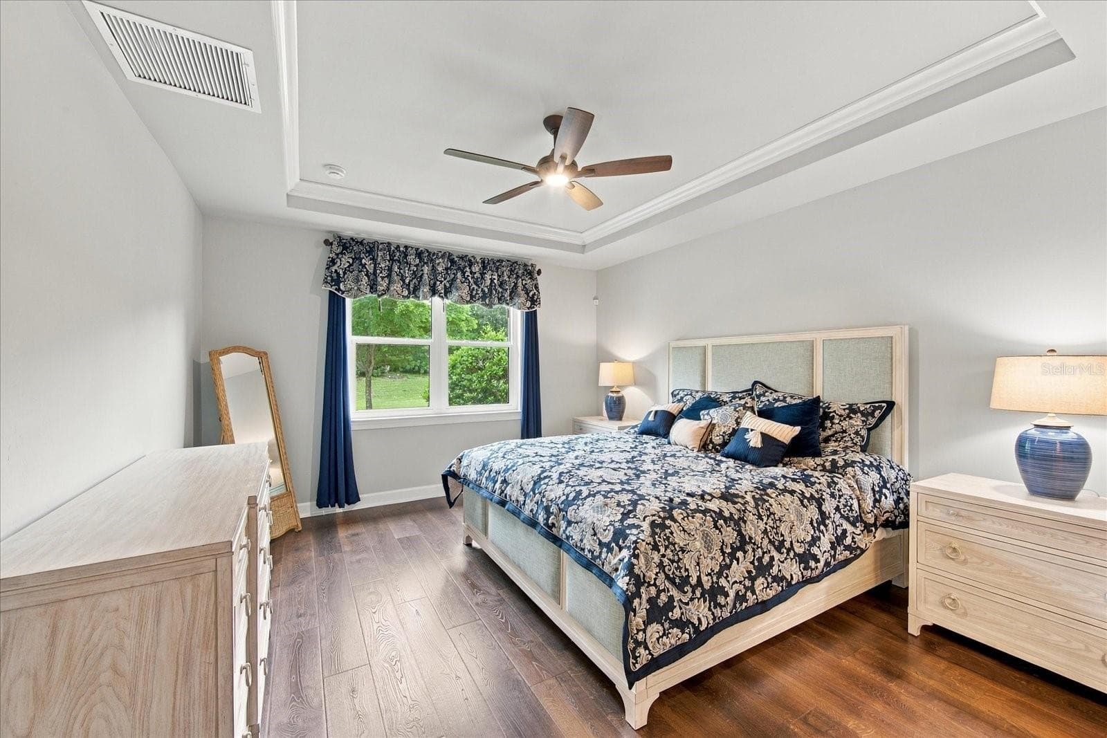 Single Family Residence at 17218 SEAFORD WAY, LAKEWOOD RANCH, photo 25 of 98