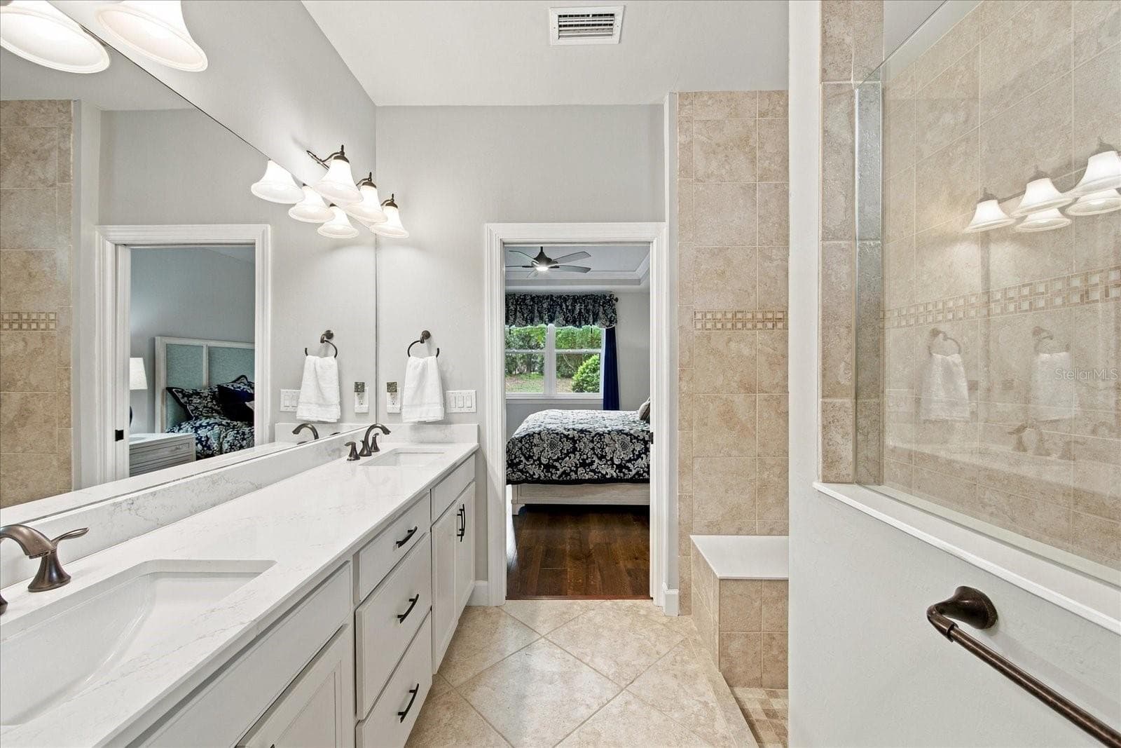 Single Family Residence at 17218 SEAFORD WAY, LAKEWOOD RANCH, photo 33 of 98