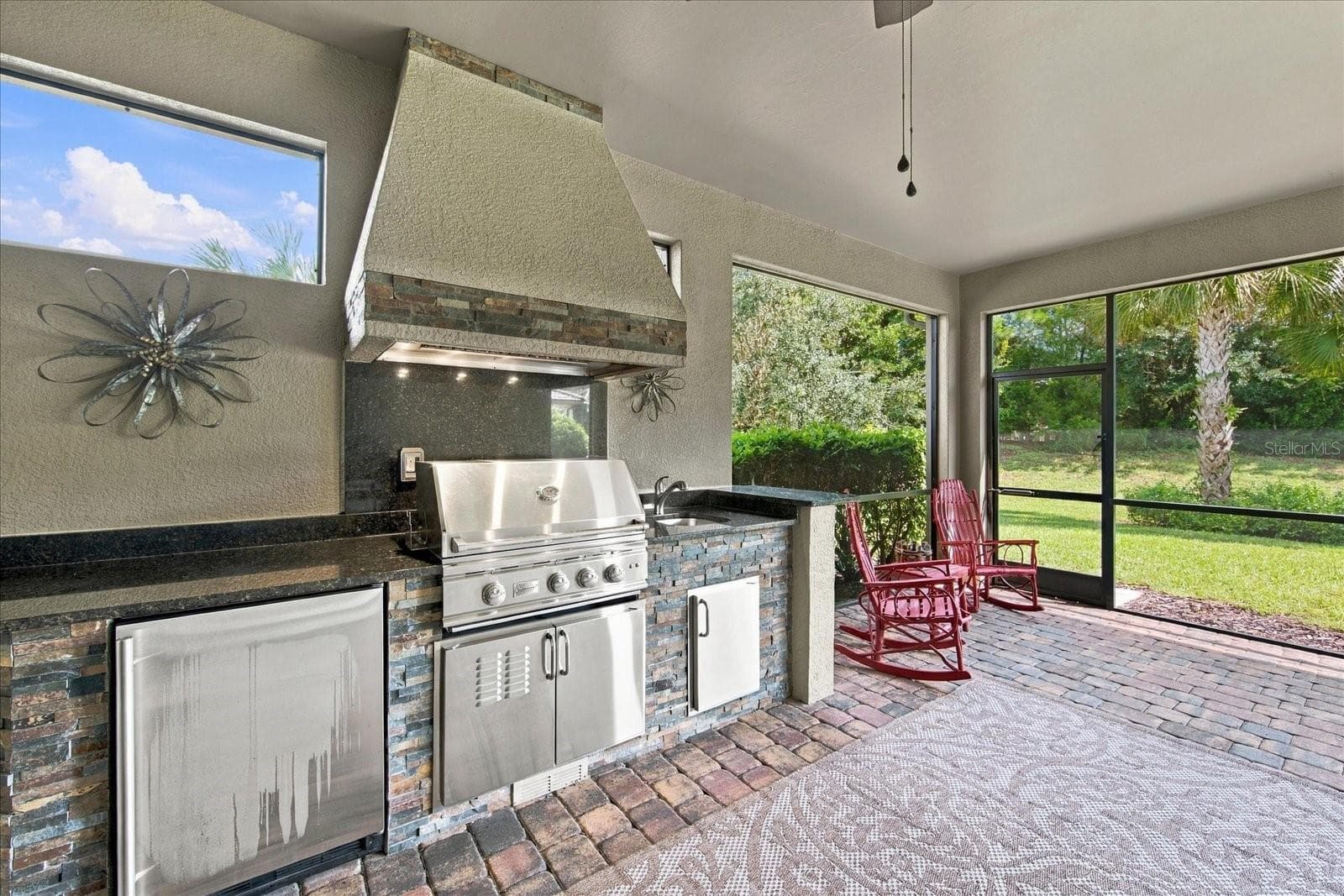 Single Family Residence at 17218 SEAFORD WAY, LAKEWOOD RANCH, photo 47 of 98