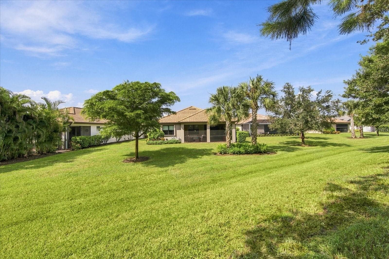 Single Family Residence at 17218 SEAFORD WAY, LAKEWOOD RANCH, photo 50 of 98