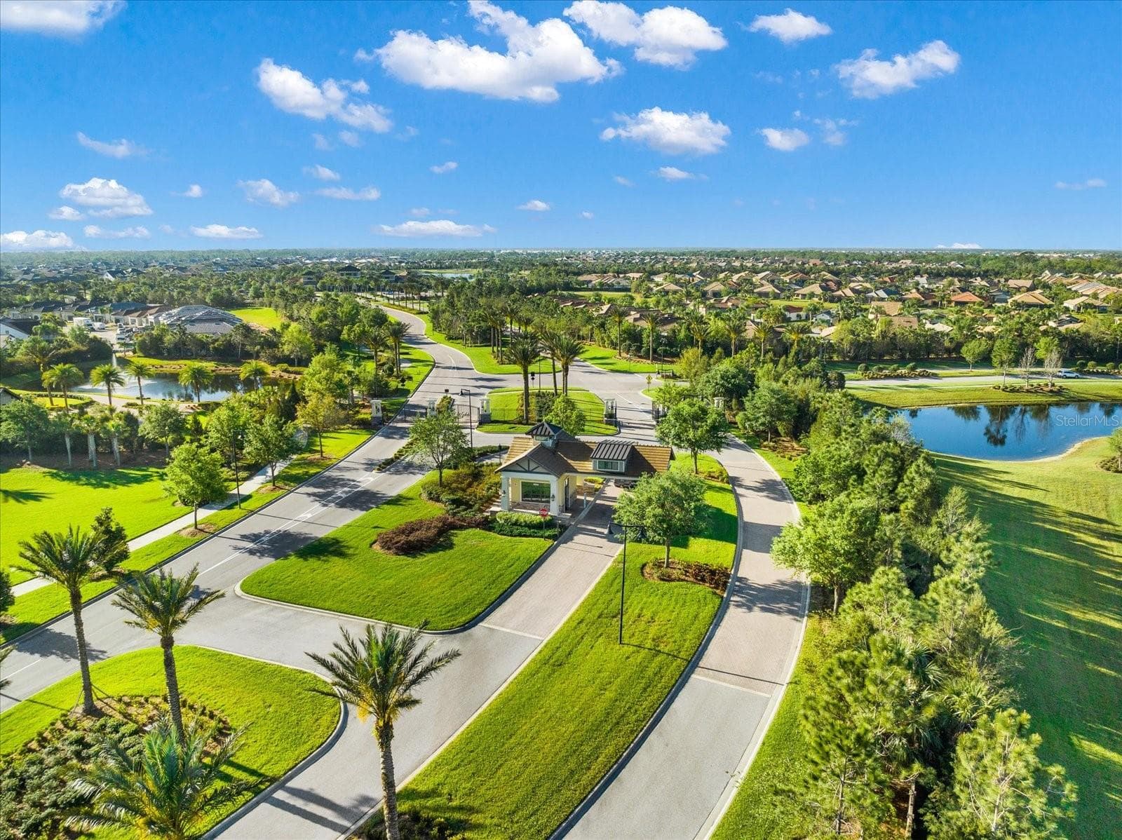 Single Family Residence at 17218 SEAFORD WAY, LAKEWOOD RANCH, photo 59 of 98