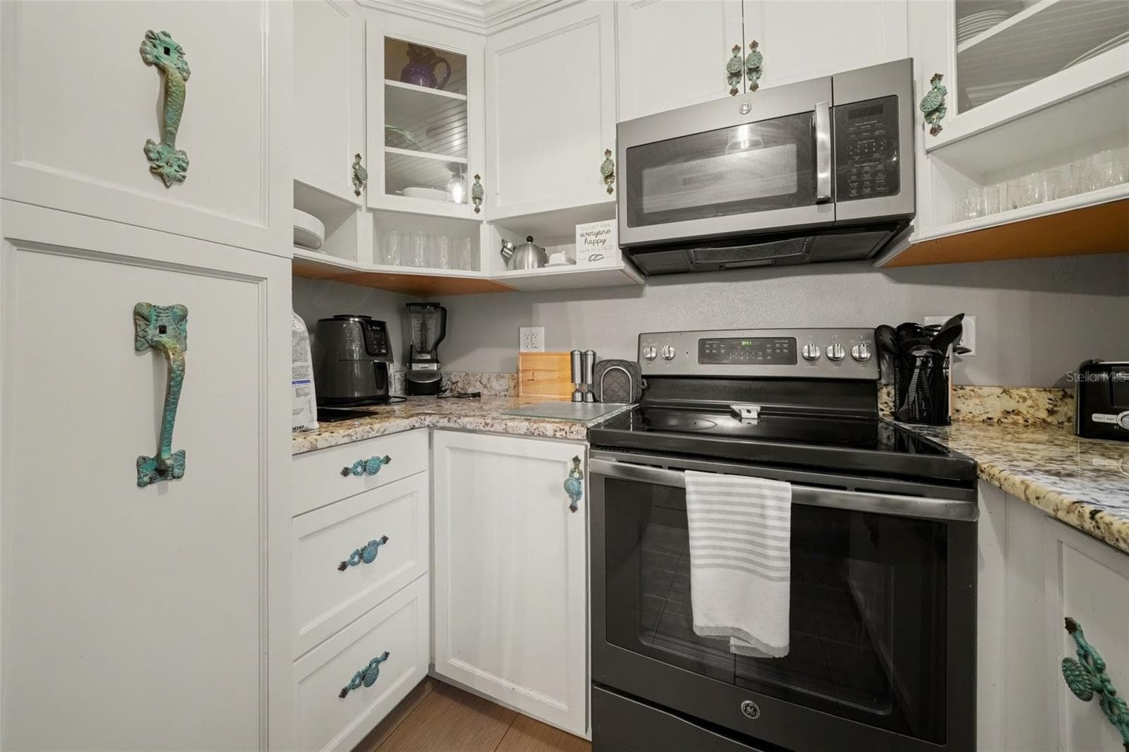 Single Family Residence at 2005 E MARKS ST, ORLANDO, photo 11 of 28