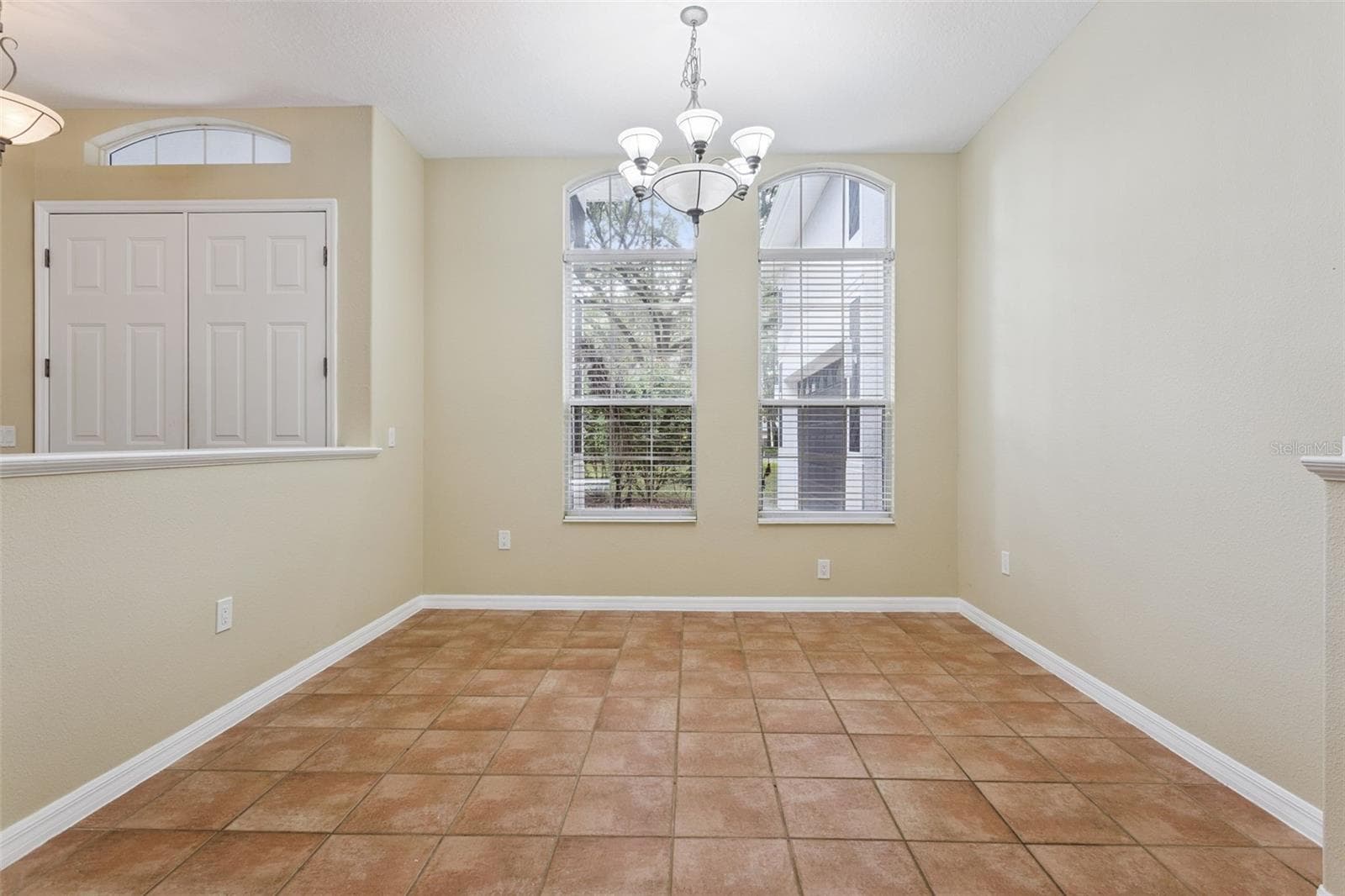 Single Family Residence at 949 HAWK LNDG, FRUITLAND PARK, photo 7 of 63