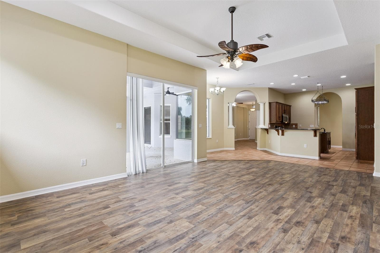 Single Family Residence at 949 HAWK LNDG, FRUITLAND PARK, photo 12 of 63