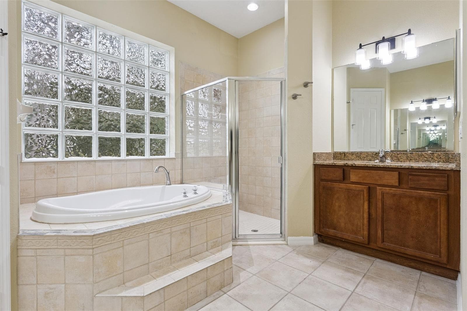 Single Family Residence at 949 HAWK LNDG, FRUITLAND PARK, photo 35 of 63