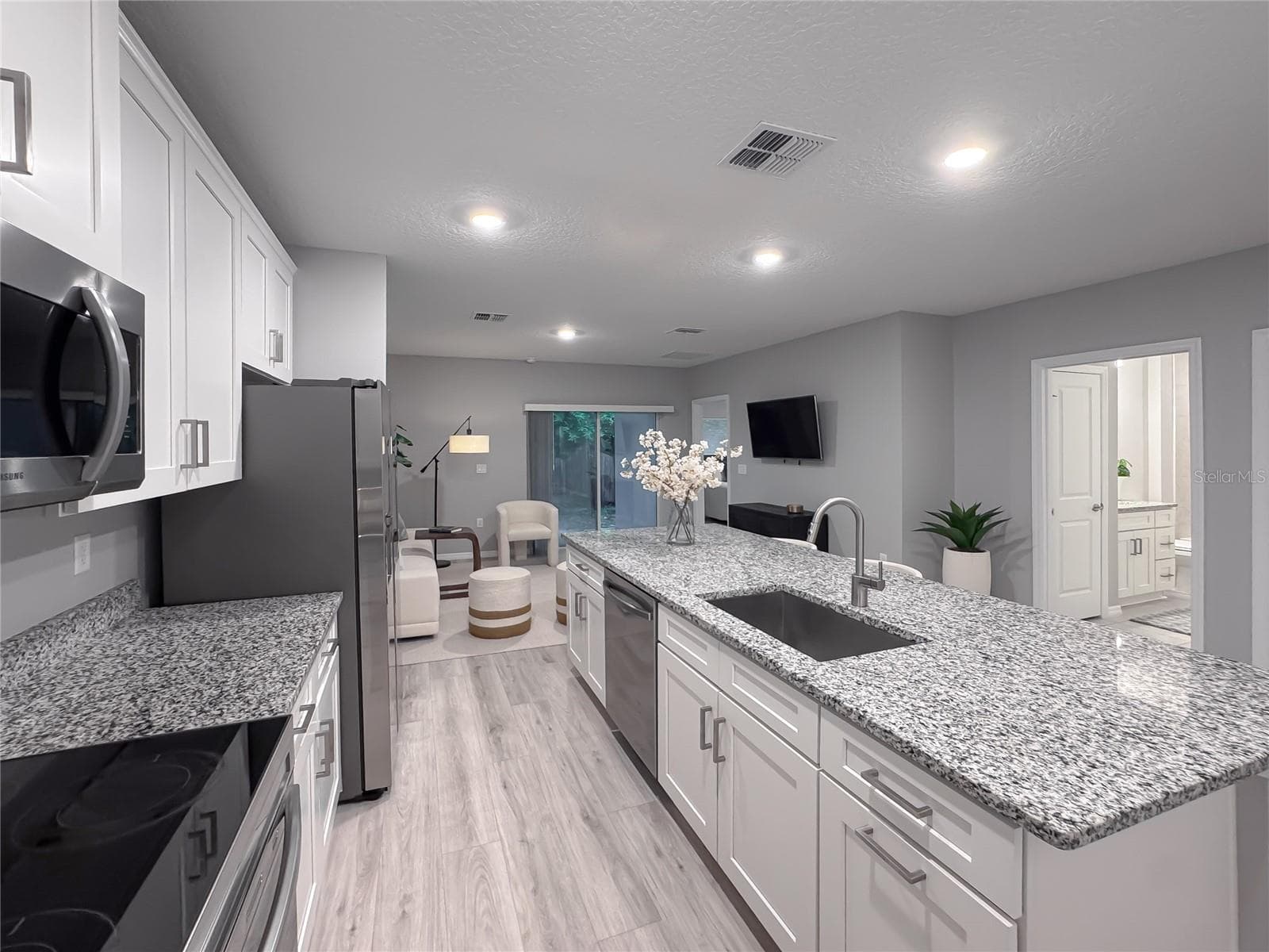 Single Family Residence at 159 9TH ST, WINTER GARDEN, photo 9 of 32