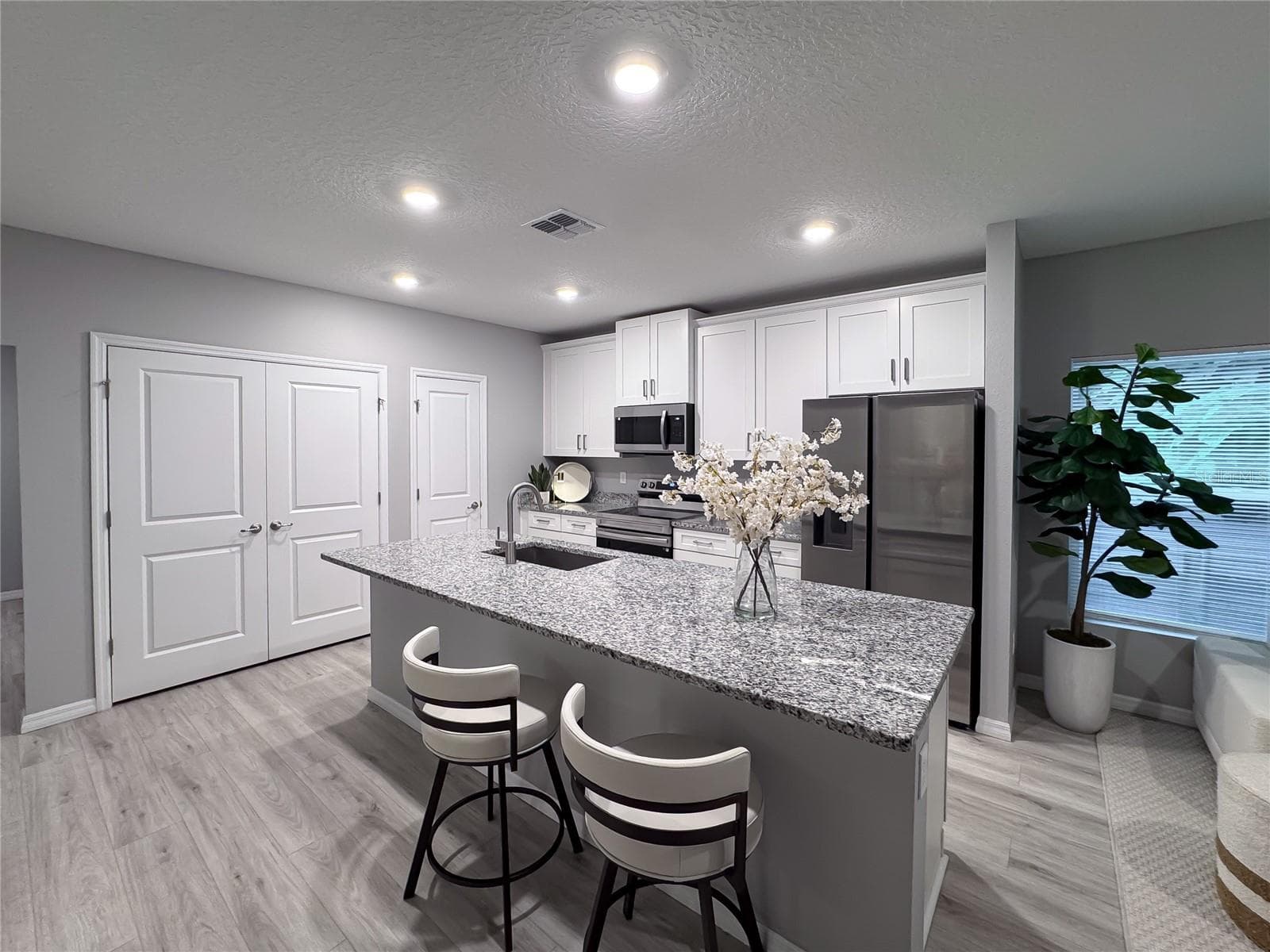 Single Family Residence at 159 9TH ST, WINTER GARDEN, photo 10 of 32