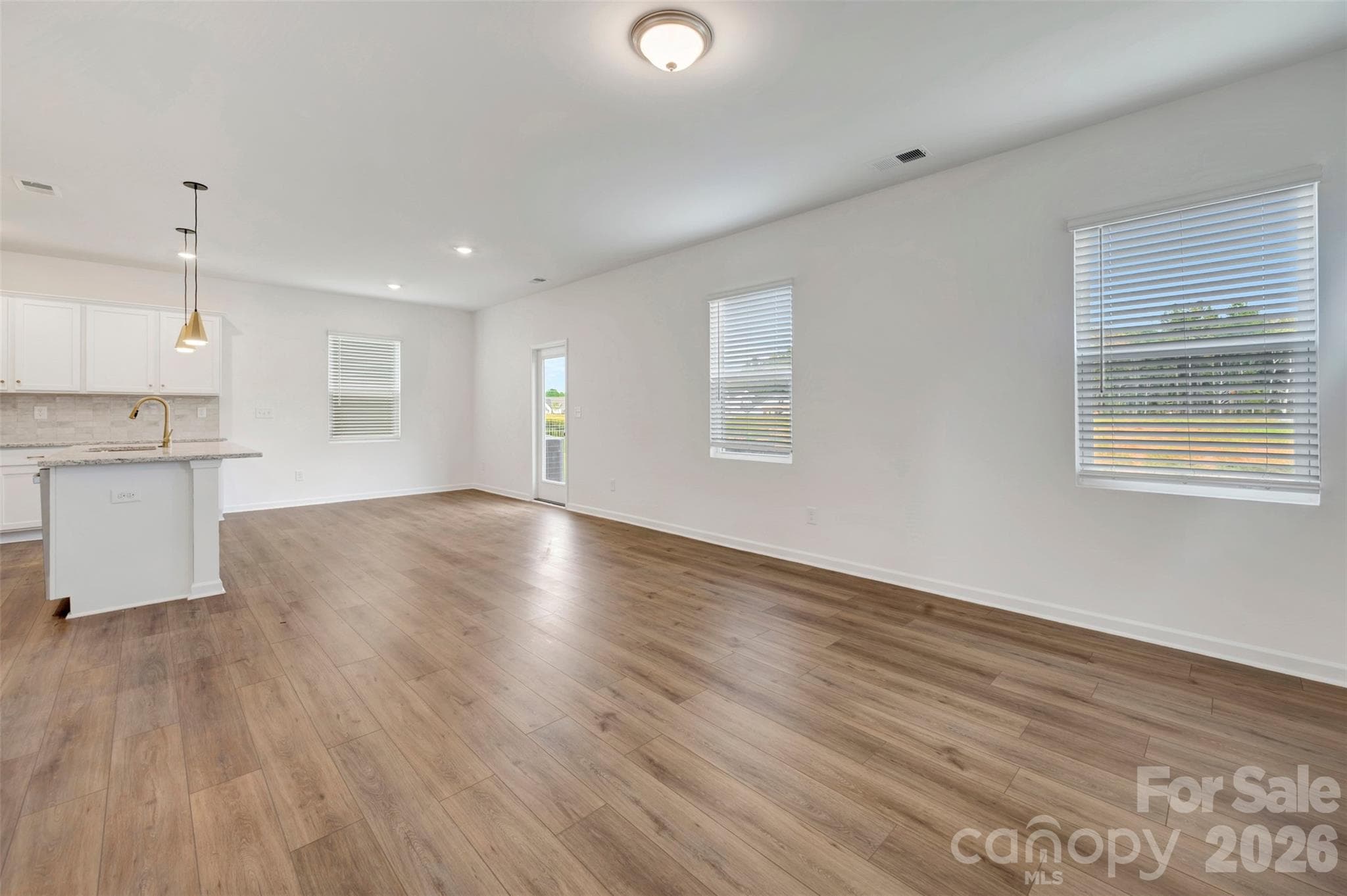 Family room - 1529 Kate Cecil Way, York