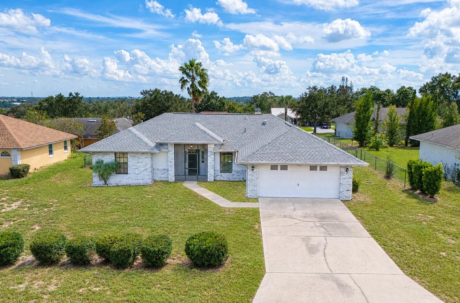 Large Front Yard - 922 CHELSEA WAY, LAKE WALES