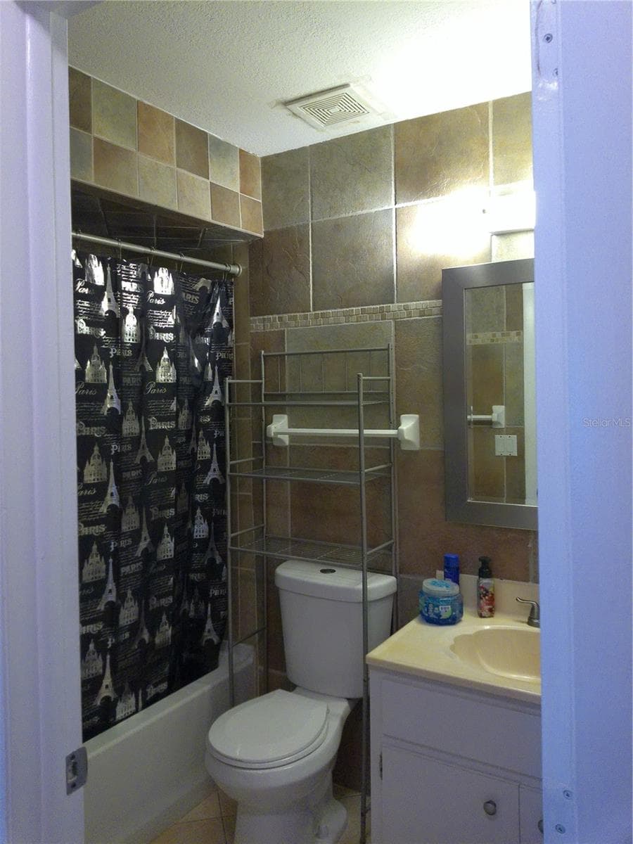 Single Family Residence at 20375 ANDOVER AVE, PORT CHARLOTTE, photo 12 of 21