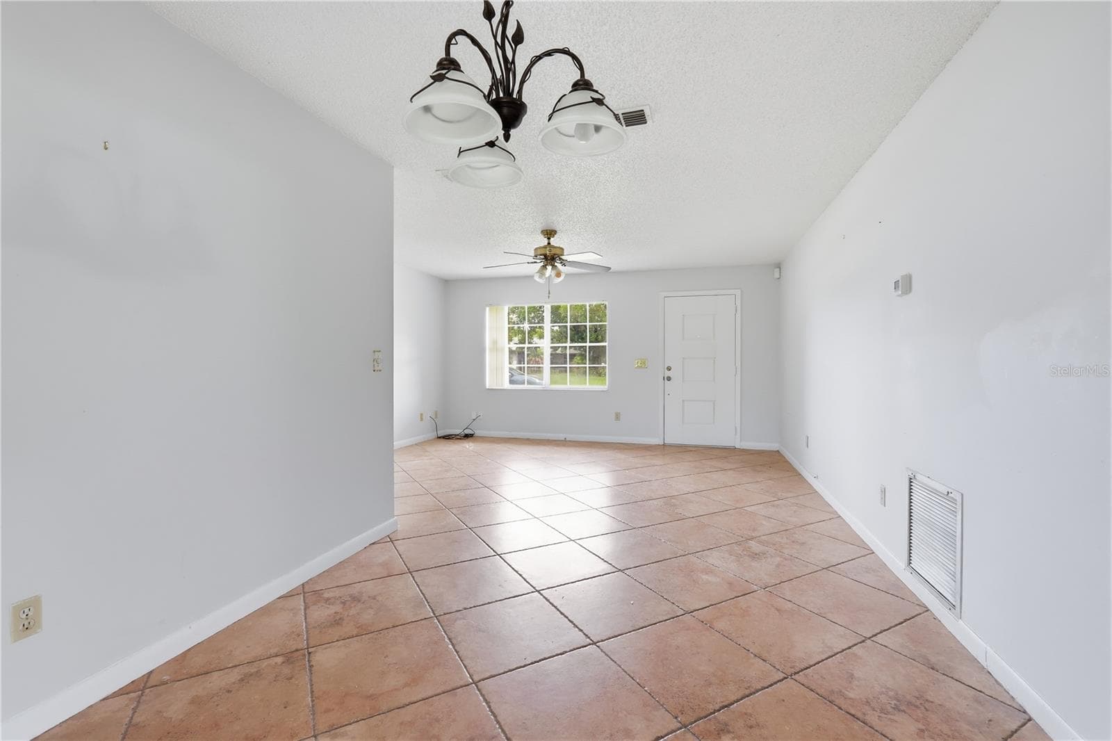 Single Family Residence at 1238 AZORA DR, DELTONA, photo 9 of 25