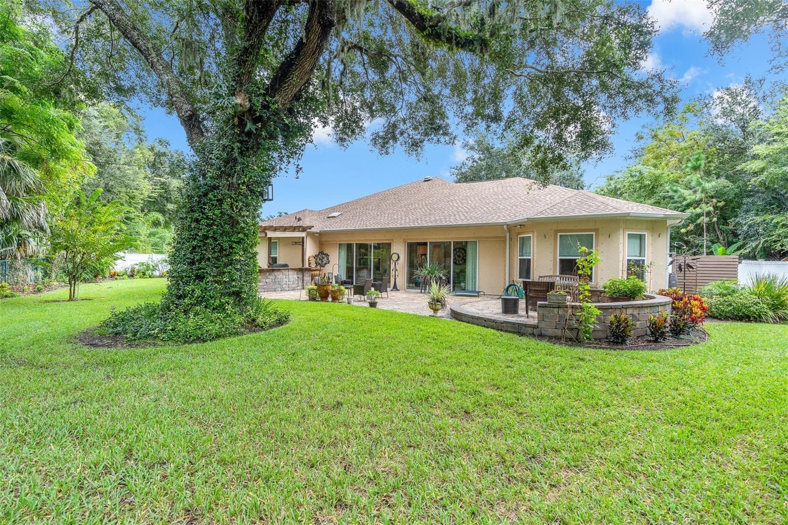 Single Family Residence at 3384 COUNTRY MANOR DR, SOUTH DAYTONA, photo 5 of 53