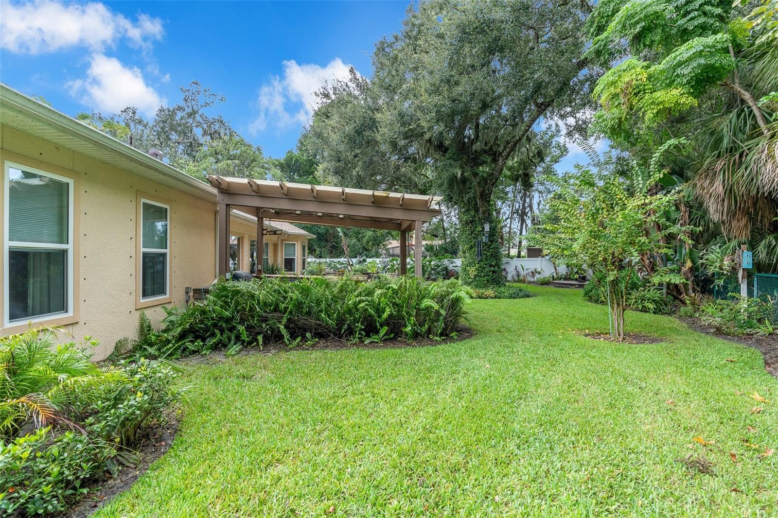 Single Family Residence at 3384 COUNTRY MANOR DR, SOUTH DAYTONA, photo 13 of 53