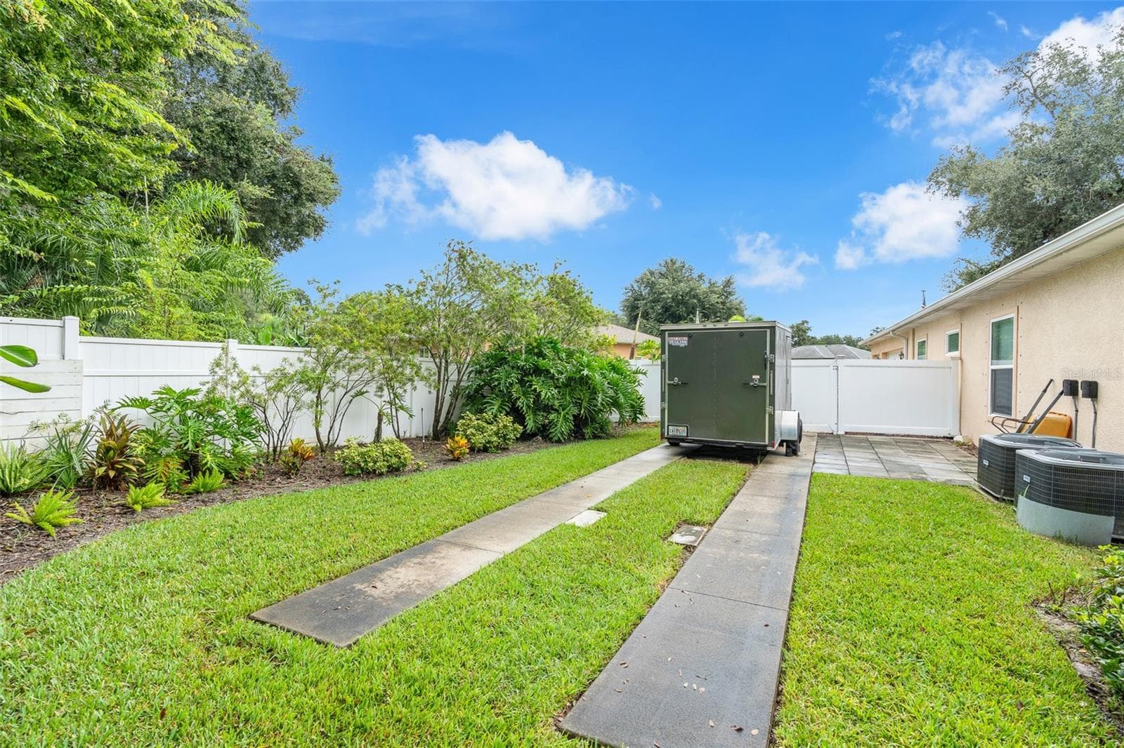 Single Family Residence at 3384 COUNTRY MANOR DR, SOUTH DAYTONA, photo 18 of 53