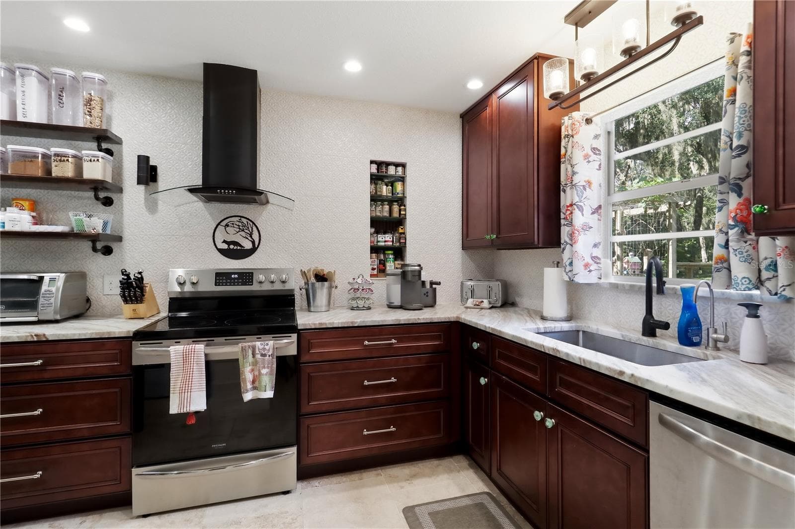 Single Family Residence at 5225 GRIFFIN RD, BROOKSVILLE, photo 6 of 55