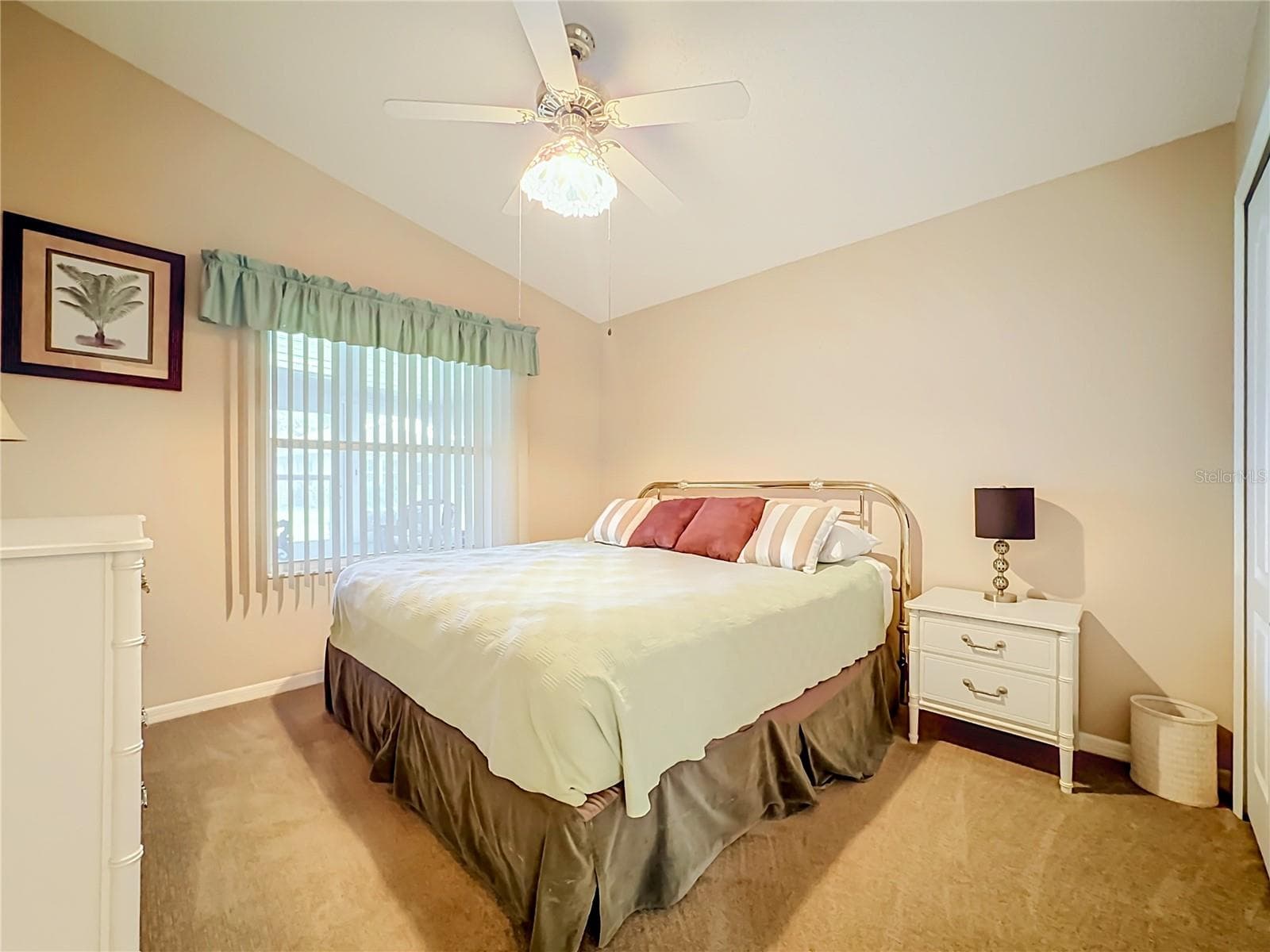 Second Bedroom - 4547 FERN DR, BRADENTON