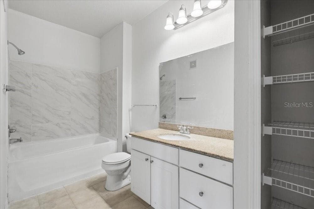 Primary Bathroom - 341 SOUTHERN PECAN CIR #202, WINTER GARDEN