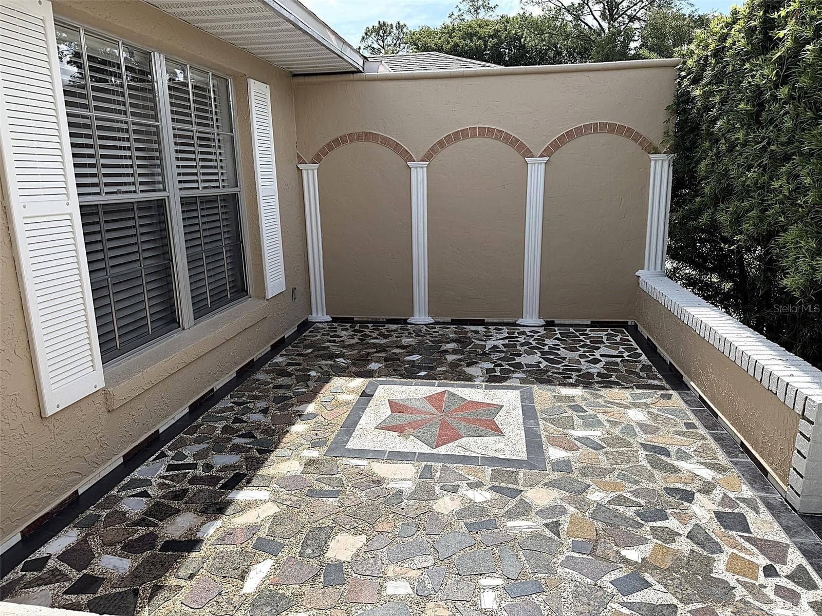 Half Duplex at 825 QUAIL HOLLOW DR, ORLANDO, photo 3 of 23