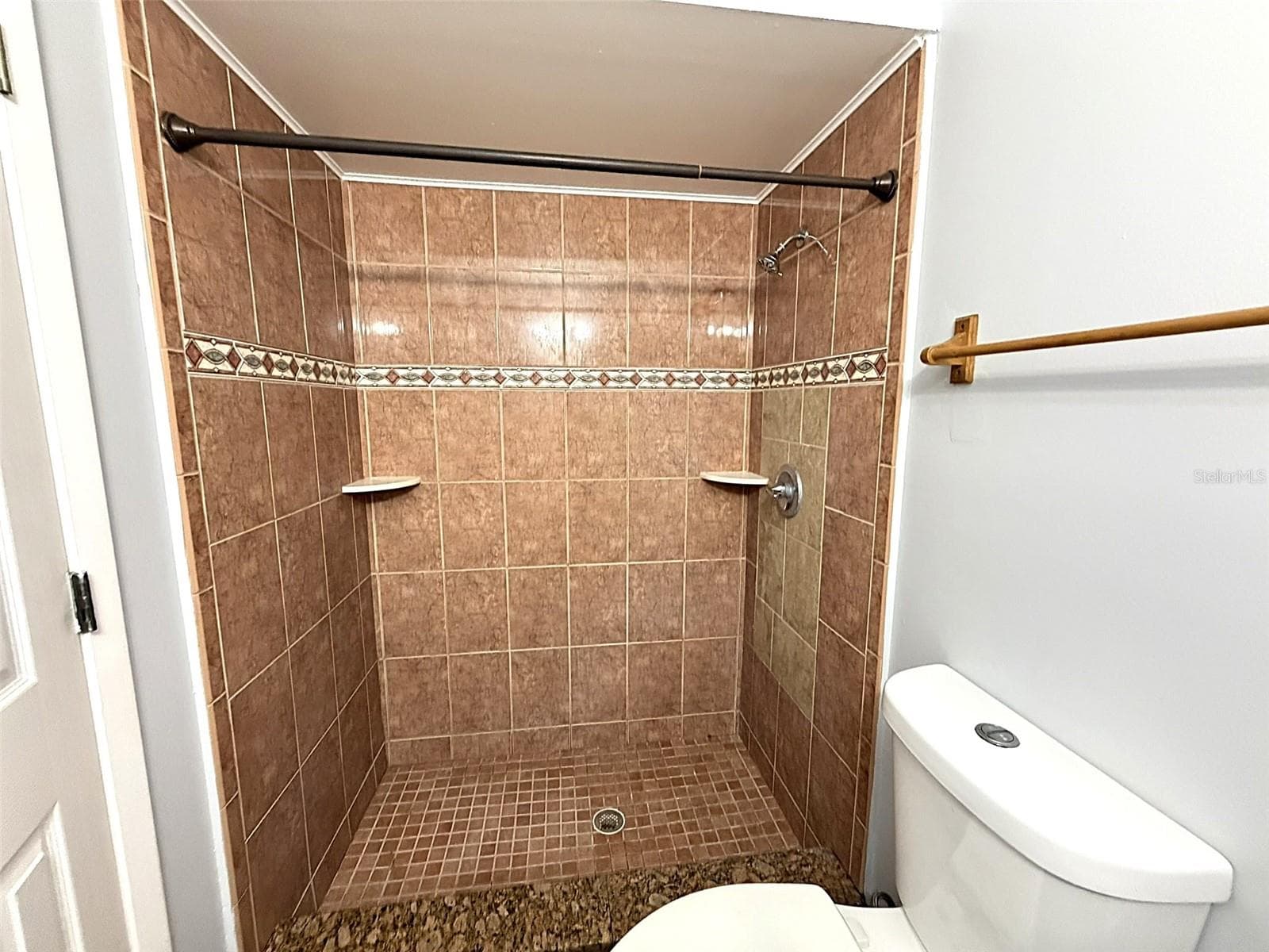 Half Duplex at 825 QUAIL HOLLOW DR, ORLANDO, photo 19 of 23
