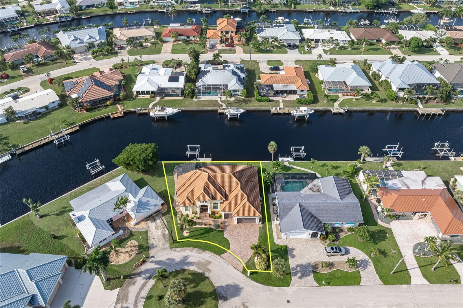 Single Family Residence at 361 DELIDO CT, PUNTA GORDA, photo 15 of 65