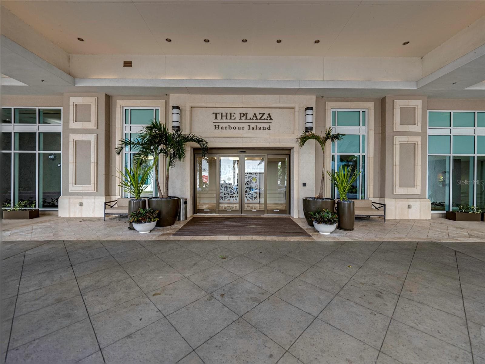 450 KNIGHTS RUN AVE #405