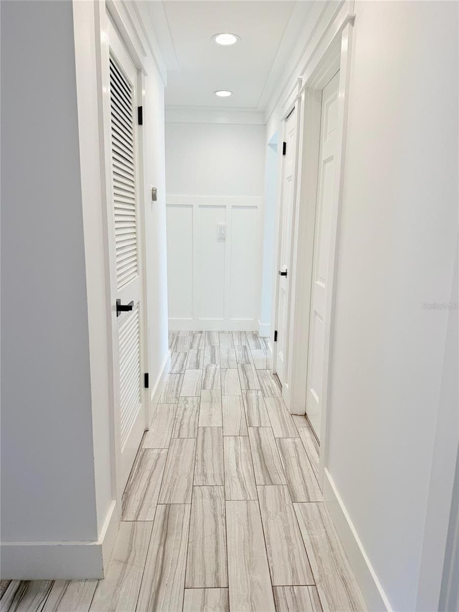 Single Family Residence at 5030 ST MICHAEL AVE, BELLE ISLE, photo 7 of 16