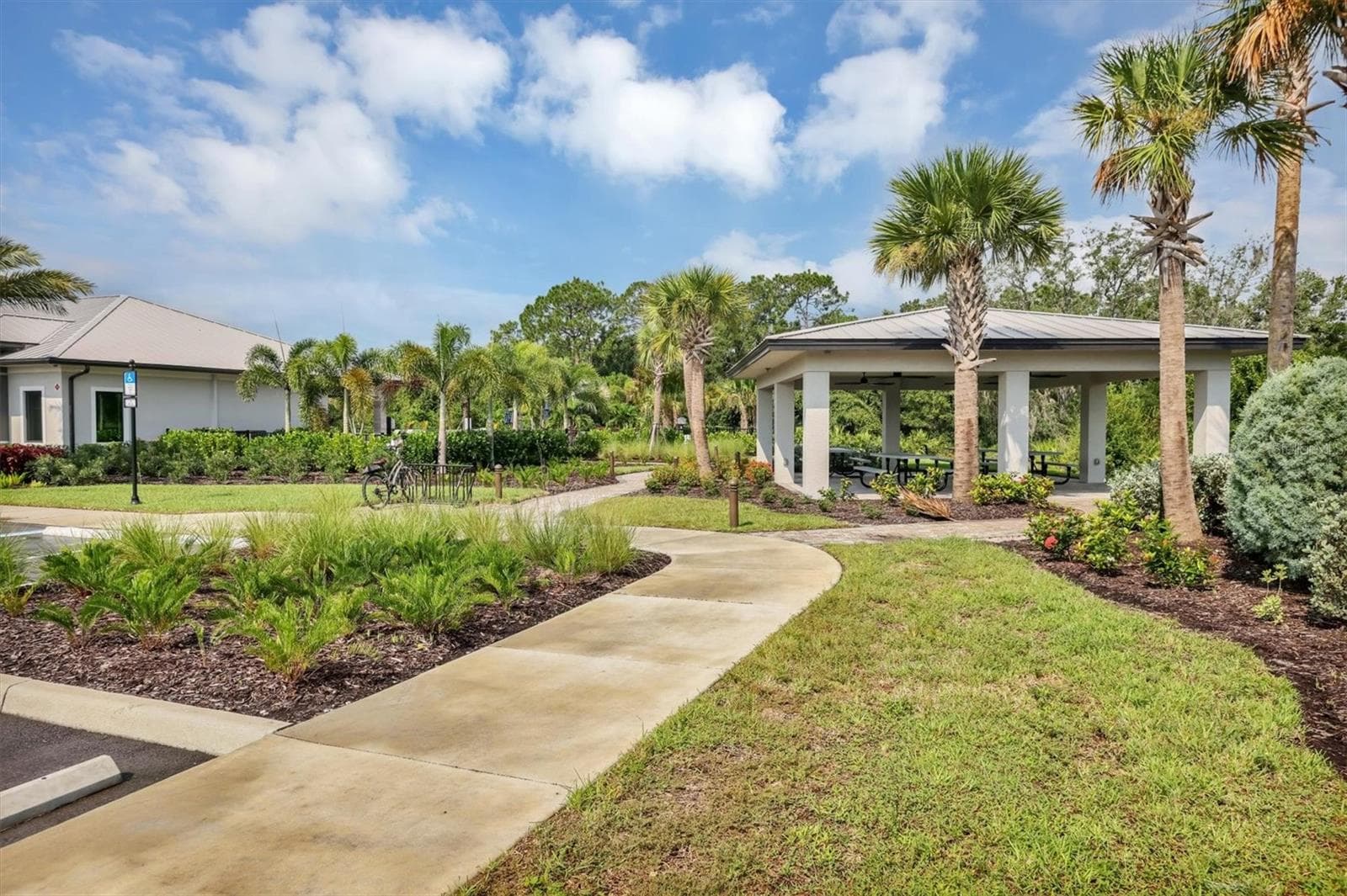 Single Family Residence at 6126 BLUESTAR CT, LAKEWOOD RANCH, photo 49 of 52