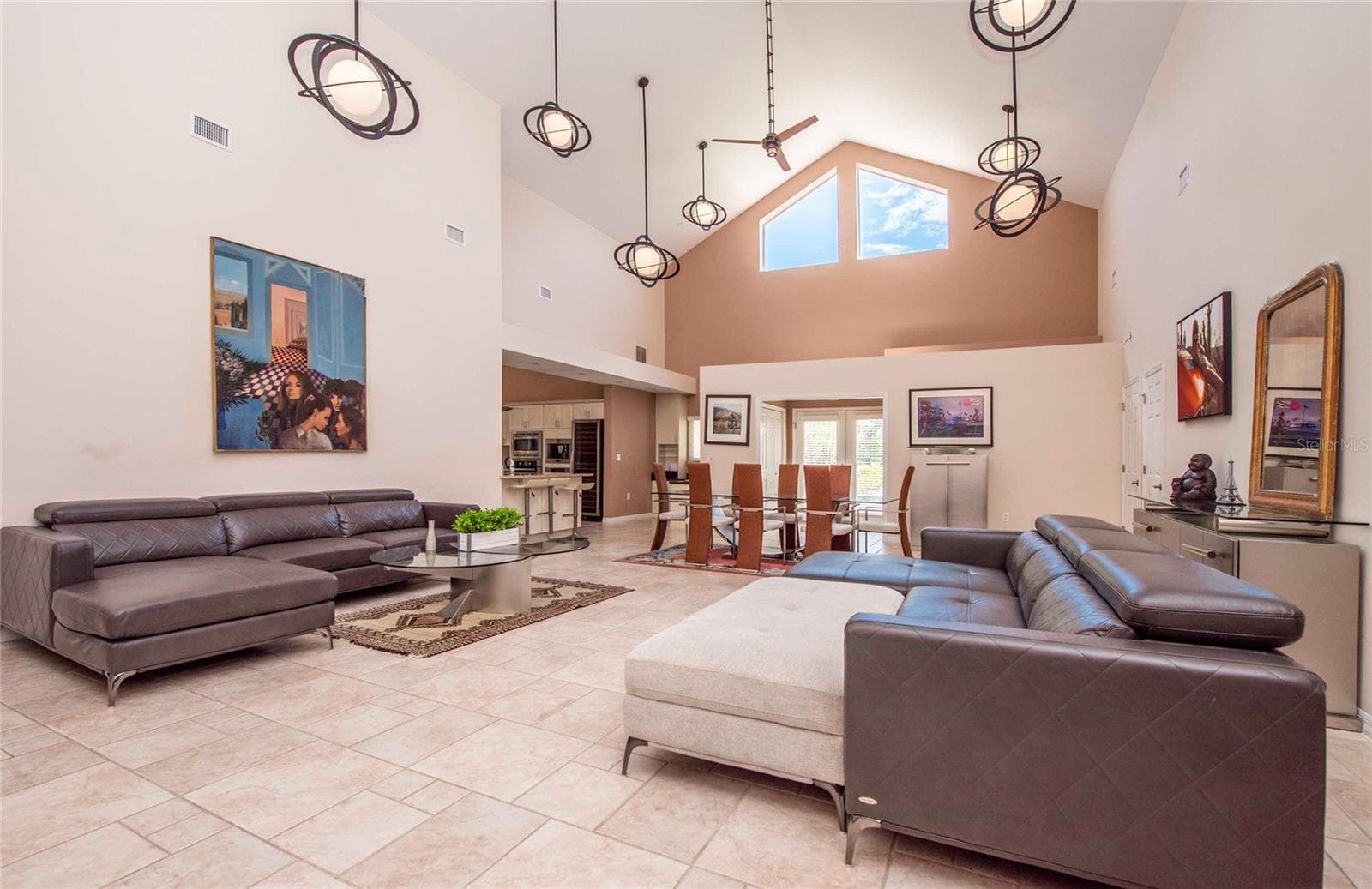 Single Family Residence at 12941 BELLERIVE DR, CLERMONT, photo 4 of 36